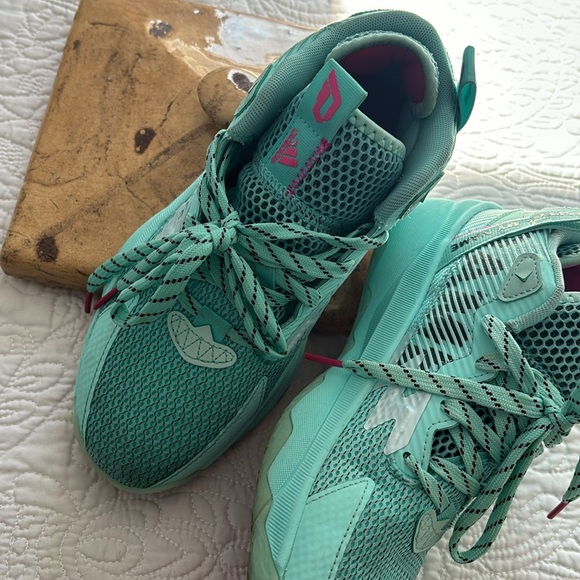 Adidas Dame Basketball Shoe - Picture 3 of 9